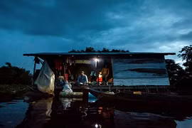 Những mảnh đời mưu sinh của người gốc Việt giữa Biển Hồ