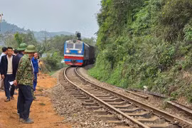 Thông tuyến đường sắt Bắc-Nam đoạn qua Hà Tĩnh