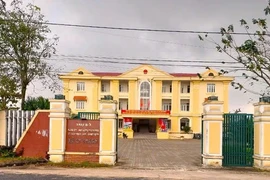 Quảng Bình: Tạm dừng xây dựng mới trụ sở cấp huyện, xã