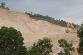 Phê duyệt kết quả trúng đấu giá 4 mỏ khoáng sản ở Hà Tĩnh 