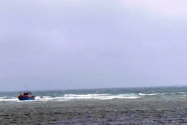 Hai tàu cá gặp nạn trên biển, một ngư dân Hà Tĩnh mất tích