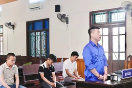 Vận chuyển vàng qua biên giới, nhóm đối tượng lĩnh hơn 21 năm tù