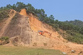 Huế: Xử phạt Cty Thành Đạt khai thác đất trái phép để thi công dự án