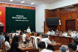 Quảng Bình chi 24,7 tỷ giải quyết chế độ cho 18 cán bộ nghỉ hưu sớm