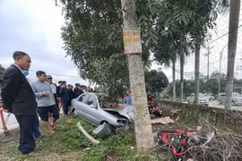 Ô tô tông xe máy, 2 bà cháu tử vong thương tâm