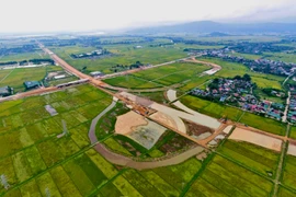 Vi phạm đền bù dự án cao tốc Bắc- Nam, nhiều cán bộ bị kỷ luật