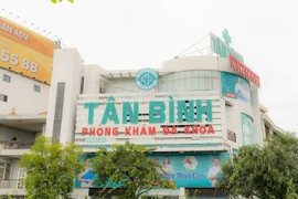 Phạt hàng loạt bác sĩ, tước giấy phép 4 tháng Phòng khám đa khoa Tân Bình