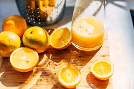 Điều xảy ra với cơ thể nếu uống nước cam mỗi ngày?