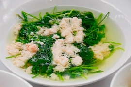 Loại rau "rẻ bèo" giúp giảm cholesterol xấu, bán đầy chợ Việt