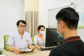 Hà Nội: "Tự làm bác sĩ theo Google", người đàn ông phải cắt bỏ tinh hoàn