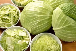 Bắp cải nên ăn sống hay chín nhiều lợi ích hơn?