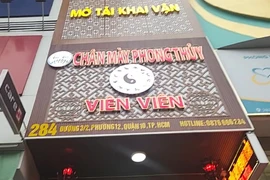 Chân mày phong thuỷ Viên Viên bị đình chỉ hoạt động 4,5 tháng