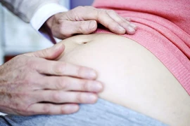 Mất 2,5 lít máu do vỡ thai ngoài tử cung, bác sĩ mách cách phòng tránh