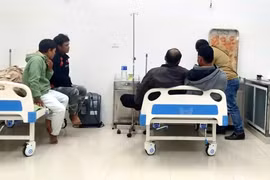 8 người nhập viện cấp cứu sau khi ăn canh nấm rừng