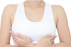 6 cách bảo vệ sức khỏe vòng 1, giảm nguy cơ ung thư tuyến vú