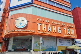 Phòng khám đa khoa Tháng Tám tái diễn “vẽ bệnh, moi tiền”, xem thường pháp luật