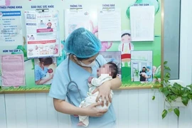 Trẻ ho khò khè không ngờ sốc nhiễm khuẩn, áp xe phổi do tụ cầu vàng