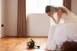 Ngày cưới anh trai, mẹ tôi “sốc” khi người lạ tiết lộ bí mật