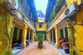 Ngắm biệt thự 800m2 của đại gia giàu nhất phố cổ Hà Nội xưa