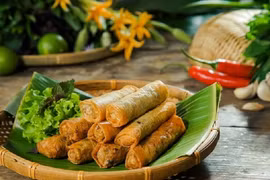 Món ăn Việt Nam lọt top đồ chiên rán ngon nhất thế giới