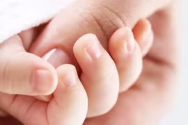 Kỳ tích 1 năm "cứu" bé sinh non 24 tuần tuổi, nhiều bệnh nguy kịch