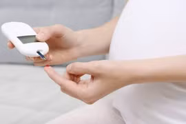 Mẹ bị tiểu đường thai kỳ nên sinh con vào thời điểm nào?