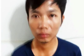 Đâm thấu ngực bạn cùng phòng vì nói chuyện ồn ào lúc nửa đêm