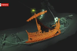 Video: Tìm thấy con tàu 2.400 tuổi chìm dưới đáy biển Đen