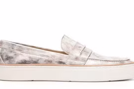 Những mẫu giày lười mới lạ hút hồn nữ giới