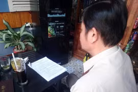 Kỷ luật Phó hiệu trưởng vì để lộ ảnh nóng