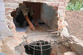 Em trai đặt mìn nổ tung nhà anh ruột: Sẽ khởi tố thêm tội giết người