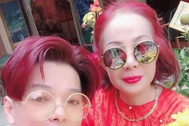 Hiếm khi khoe ảnh bên vợ U60, Vũ Hà được khen ngợi hết lời vì điều này