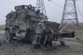 Phương Tây ca ngợi xe kháng mìn MaxxPro Ukraine mới nhận từ Mỹ