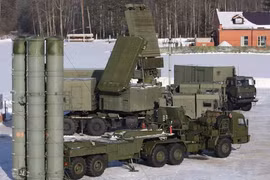 Ấn Độ tranh cãi về việc mua hệ thống phòng không S-400 của Nga