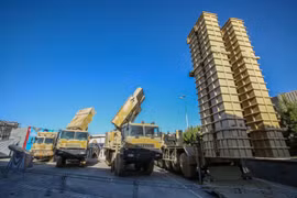 Có thật tên lửa Bavar-373 của Iran, tính năng hơn của Mỹ và Nga?