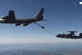 Hải quân Mỹ mở rộng tầm bay “mắt thần” E-2D như thế nào?