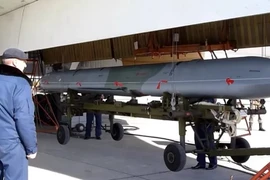 Phương Tây nói gì khi Nga sản xuất tên lửa Kh-101 tăng gấp 8 lần?