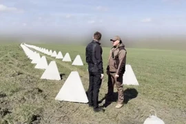 Chuyên gia so sánh tuyến phòng thủ “răng rồng” của Nga và Ukraine