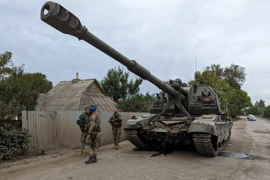 Sức mạnh siêu pháo tự hành 2S19M2 Nga bỏ lại tại Kharkov