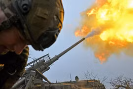 Lính dù Nga phản công táo bạo. đánh thủng phòng tuyến Ukraine