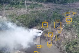 Lý giải cách 18 khẩu pháo Ukraine đối đầu được 72 khẩu pháo Nga