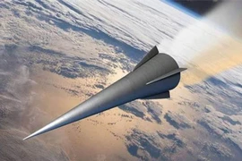 Tên lửa siêu thanh Trung Quốc có thể bắn trúng ô-tô đang chạy