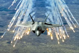 Ba công nghệ tuyệt mật khiến F-22 không thể xuất khẩu