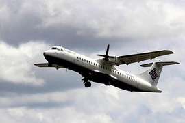 Đội tìm kiếm phát hiện xác máy bay Indonesia rơi