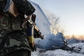 Ly khai đánh bật quân đội Ukraine khỏi vùng ngoại ô Donetsk