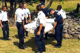 Malaysia: “Gần như chắc chắn” là mảnh vỡ của Boeing 777