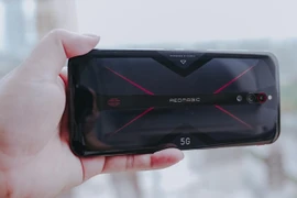 Cận cảnh Nubia Red Magic 5G cho game thủ, màn hình đẹp, cấu hình khủng