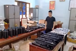 Phát hiện “kho” vũ khí trái phép ngay tại Hà Nội
