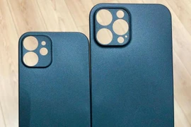 Bất ngờ với độ nhỏ gọn của iPhone 12 mini