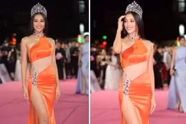 Tiểu Vy diện váy xẻ cao hút mắt trên thảm đỏ chung kết HHVN